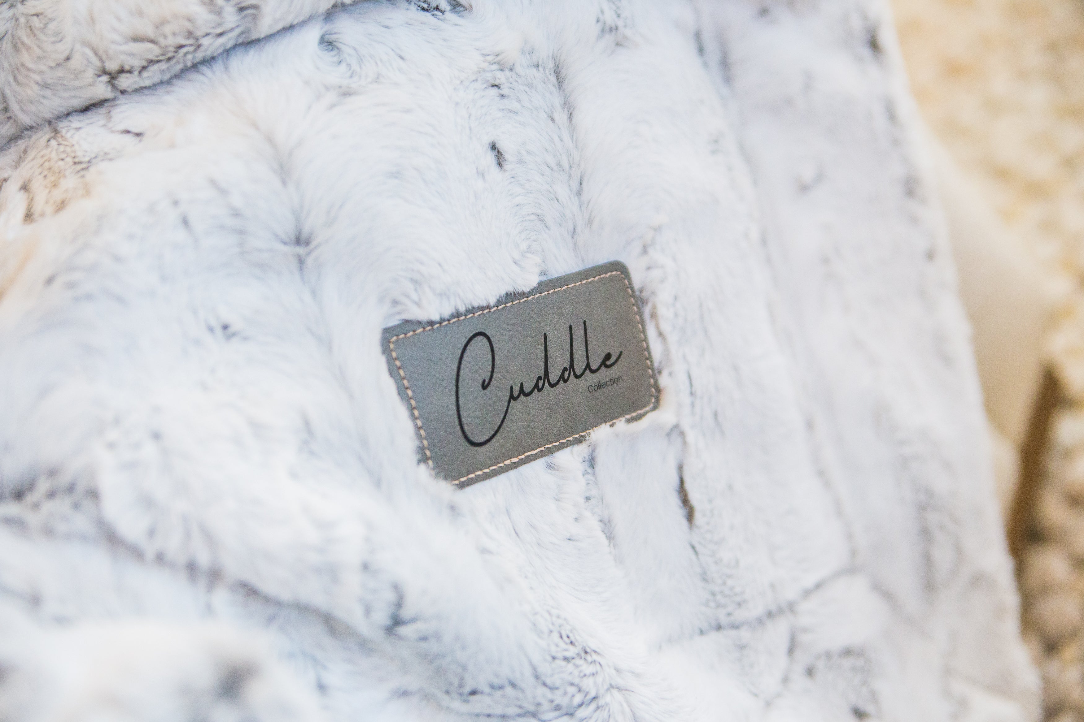 Bordeaux Fur Blanket - Arctic