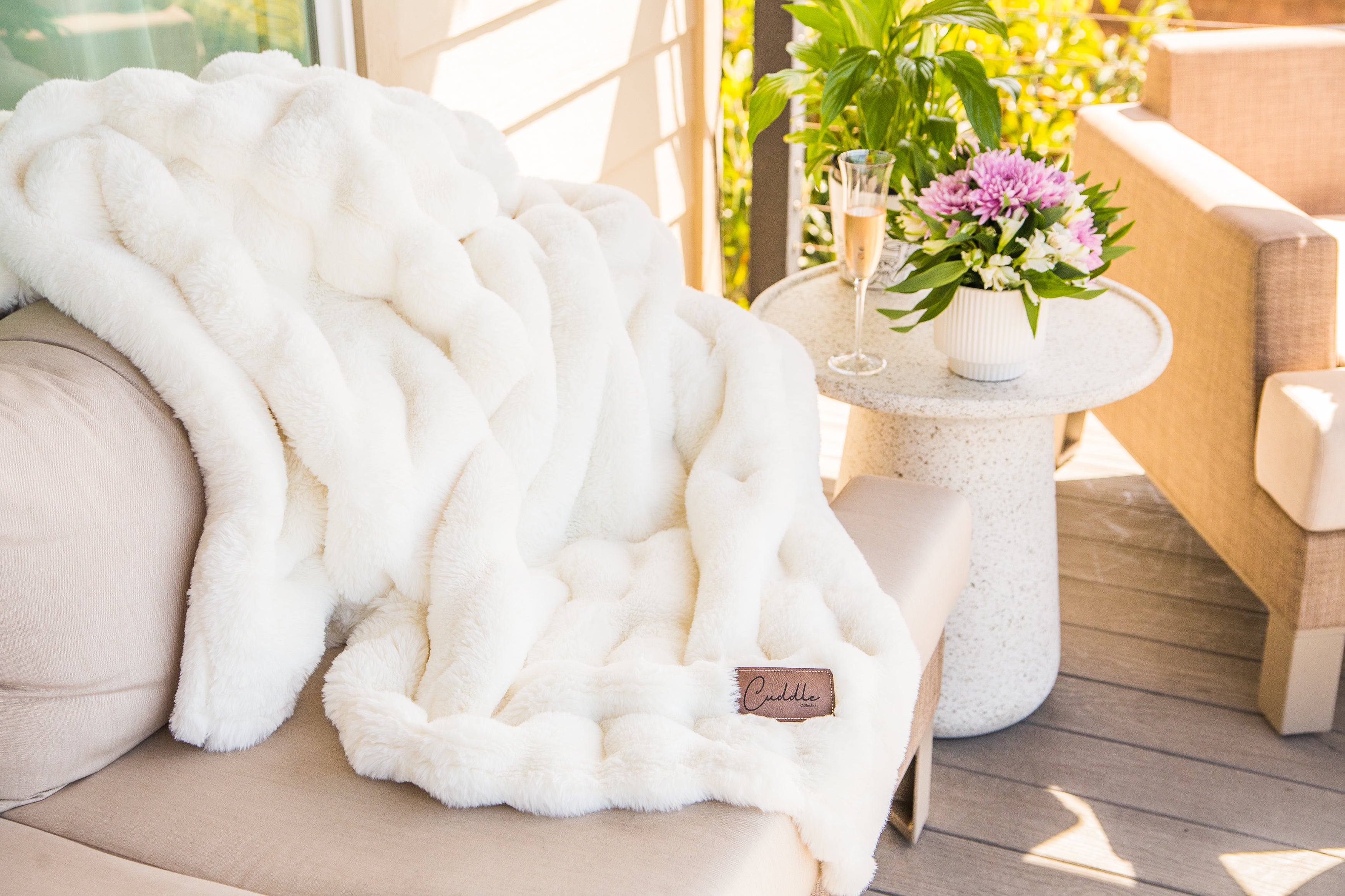 Vanilla Ridge Fur Blanket