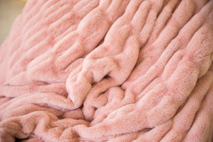 VALVET BLUSH