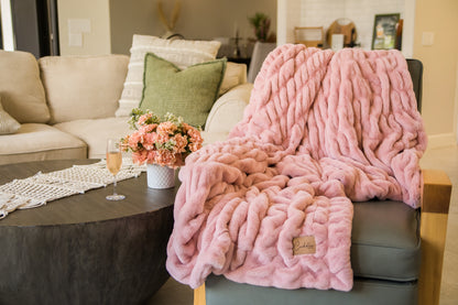 VALVET BLUSH